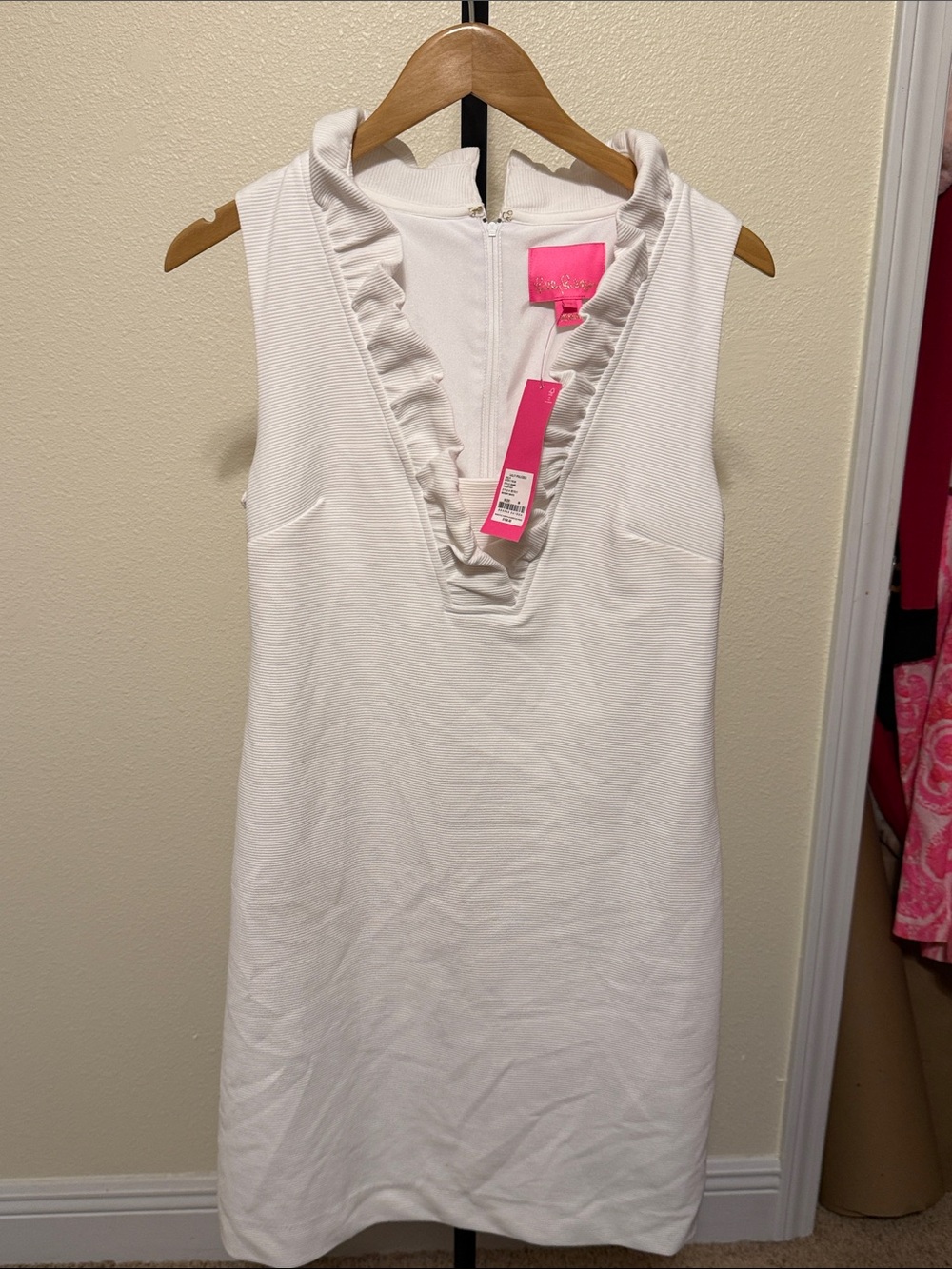 Lilly Pulitzer 🌻White Ruffle V-Neck Sleeveless Dress
